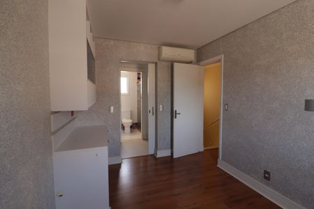 Casa de condomínio para alugar com 210m², 2 quartos e 5 vagasSuíte 