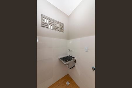 Casa para alugar com 25m², 1 quarto e sem vagaÁrea de Serviço