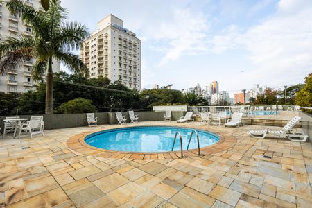 Apartamento à venda com 100m², 2 quartos e 1 vagaPiscina