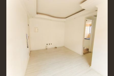 Sala de apartamento para alugar com 2 quartos, 45m² em Vila Nova Curuca, São Paulo