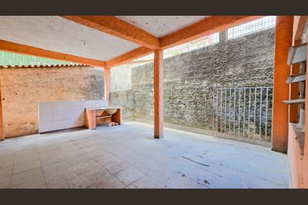 Casa à venda com 228m², 3 quartos e 2 vagasÁrea de Serviço