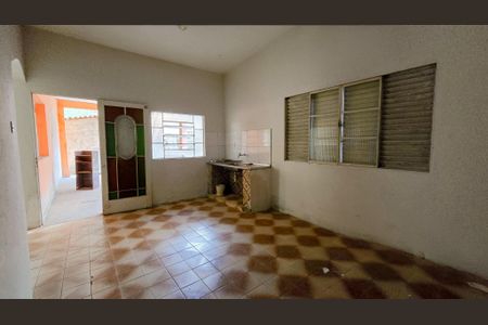 Casa à venda com 228m², 3 quartos e 2 vagasCozinha