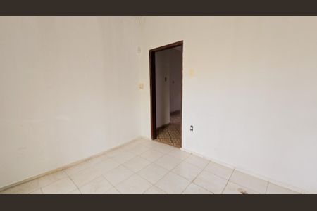 Casa à venda com 228m², 3 quartos e 2 vagasSala