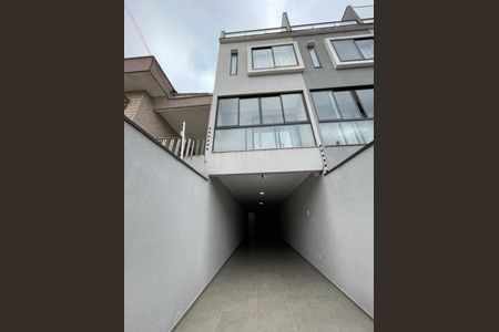 Casa à venda com 165m², 3 quartos e 3 vagasFoto 01
