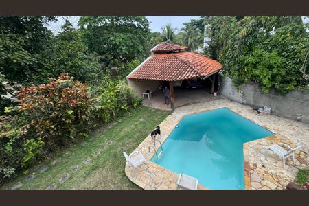 Casa de condomínio à venda com 400m², 4 quartos e 7 vagasPiscina