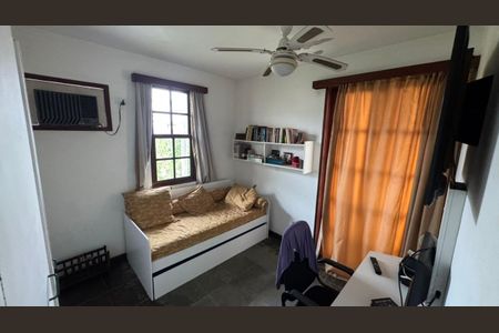 Casa de condomínio à venda com 400m², 4 quartos e 7 vagasQuarto