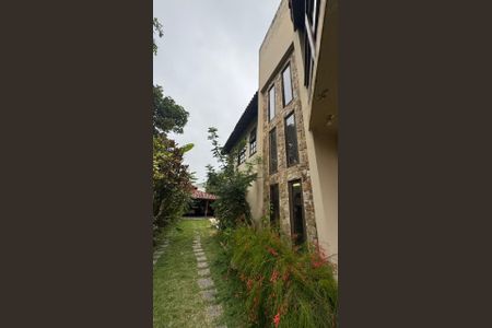 Casa de condomínio à venda com 400m², 4 quartos e 7 vagasQuintal