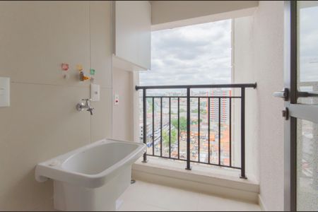 Apartamento para alugar com 75m², 3 quartos e 1 vagaÁrea de Serviço