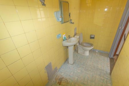 Casa à venda com 500m², 3 quartos e 3 vagasBanheiro 1
