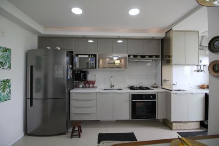 Apartamento à venda com 98m², 3 quartos e 2 vagasCozinha