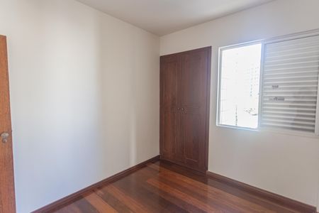 Apartamento à venda com 95m², 3 quartos e 1 vaga Apartamento à venda com 95m², 3 quartos e 1 vagaQuarto 2