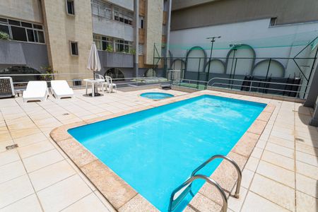 Apartamento à venda com 95m², 3 quartos e 1 vaga Apartamento à venda com 95m², 3 quartos e 1 vagaÁrea comum - Piscina