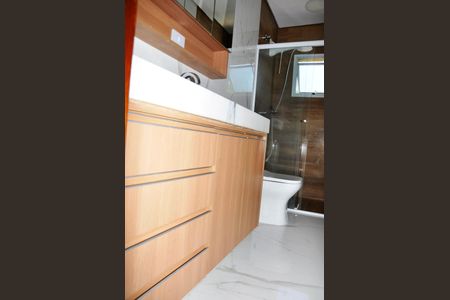 Casa para alugar com 132m², 2 quartos e 5 vagas Casa para alugar com 132m², 2 quartos e 5 vagasDetalhe - Banheiro Social dos Quartos