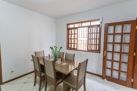 Casa à venda com 400m², 6 quartos e 5 vagasSala 2