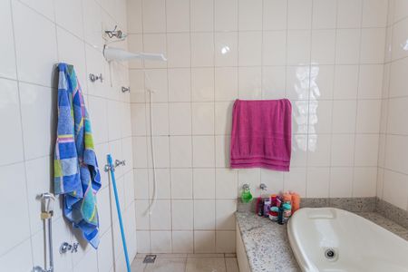 Casa à venda com 400m², 6 quartos e 5 vagasBanheiro da Suíte 1