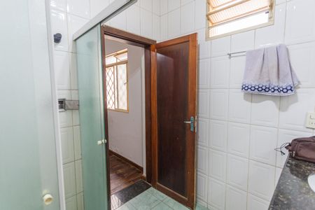 Casa à venda com 400m², 6 quartos e 5 vagasBanheiro da Suíte 2