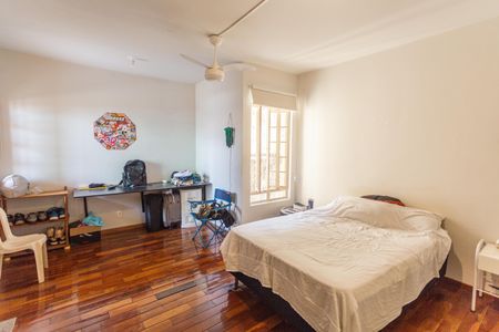 Casa à venda com 400m², 6 quartos e 5 vagasSuíte 1