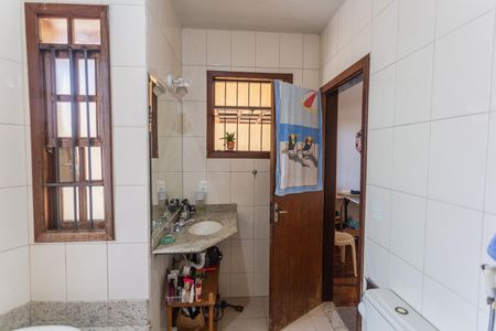 Casa à venda com 400m², 6 quartos e 5 vagasBanheiro da Suíte 1