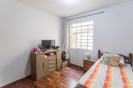 Casa à venda com 400m², 6 quartos e 5 vagasQuarto 4