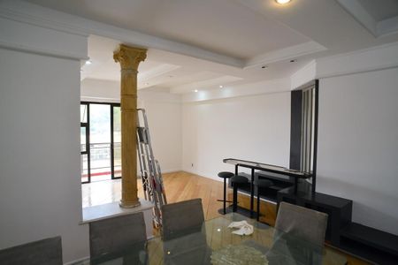 Apartamento para alugar com 137m², 3 quartos e 2 vagasSala