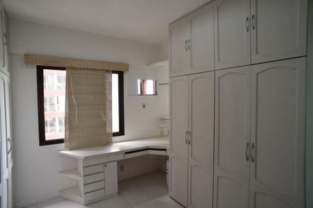 Apartamento para alugar com 137m², 3 quartos e 2 vagasCloset/Escritório