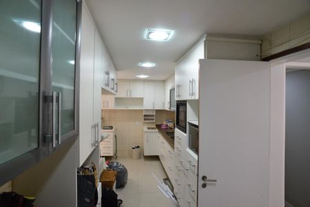 Apartamento para alugar com 137m², 3 quartos e 2 vagasCozinha