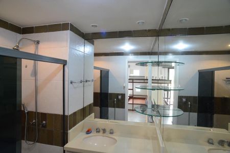 Apartamento para alugar com 137m², 3 quartos e 2 vagasBanheiro Social