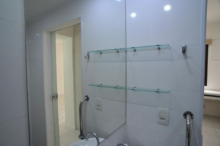 Apartamento para alugar com 137m², 3 quartos e 2 vagasBanheiro Suíte