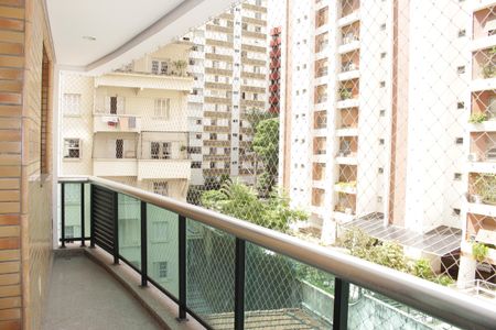 Apartamento para alugar com 72m², 1 quarto e 1 vagasacada