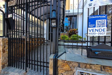 Apartamento à venda com 91m², 2 quartos e 1 vaga Apartamento à venda com 91m², 2 quartos e 1 vagaFachada