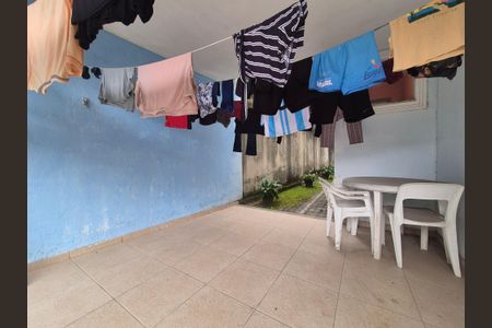 Casa de condomínio à venda com 250m², 3 quartos e 6 vagasÁrea externa 