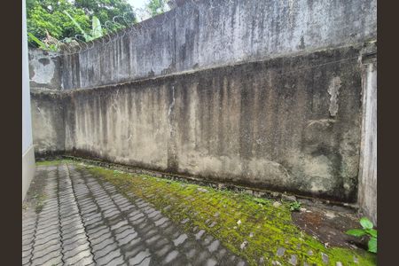 Casa de condomínio à venda com 250m², 3 quartos e 6 vagasÁrea externa 