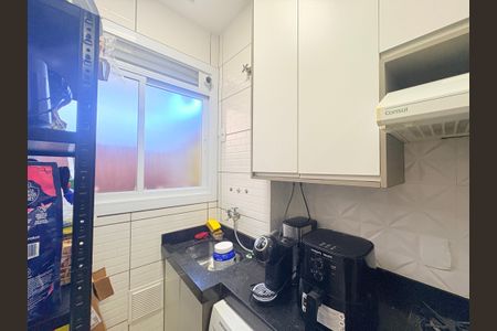 Apartamento à venda com 60m², 2 quartos e 1 vagaÁrea de Serviço