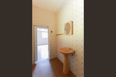 Casa à venda com 230m², 3 quartos e 1 vaga Casa à venda com 230m², 3 quartos e 1 vagaCasa 1 - Banheiro