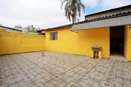 Casa à venda com 230m², 3 quartos e 1 vaga Casa à venda com 230m², 3 quartos e 1 vagaCasa 2 - Quintal e área de serviço