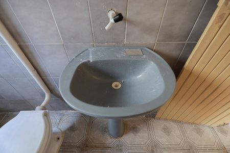 Casa à venda com 230m², 3 quartos e 1 vaga Casa à venda com 230m², 3 quartos e 1 vagaCasa 2 - Banheiro