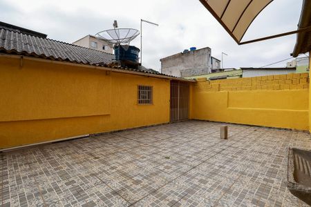 Casa à venda com 230m², 3 quartos e 1 vaga Casa à venda com 230m², 3 quartos e 1 vagaCasa 2 - Quintal e área de serviço