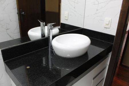 Apartamento para alugar com 120m², 3 quartos e 2 vagasBanheiro Social