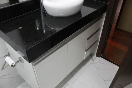 Apartamento para alugar com 120m², 3 quartos e 2 vagasBanheiro Social