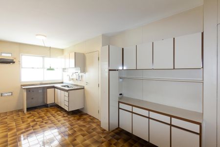 Apartamento à venda com 180m², 4 quartos e 2 vagas Apartamento à venda com 180m², 4 quartos e 2 vagasCozinha