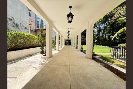 Apartamento à venda com 180m², 4 quartos e 2 vagas Apartamento à venda com 180m², 4 quartos e 2 vagasÁrea comum