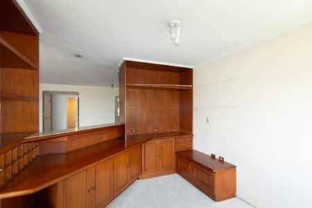 Apartamento à venda com 180m², 4 quartos e 2 vagas Apartamento à venda com 180m², 4 quartos e 2 vagasSala