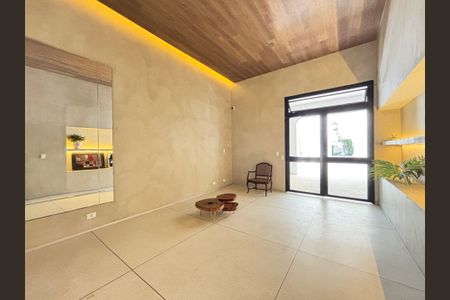 Apartamento à venda com 180m², 4 quartos e 2 vagas Apartamento à venda com 180m², 4 quartos e 2 vagasHall social