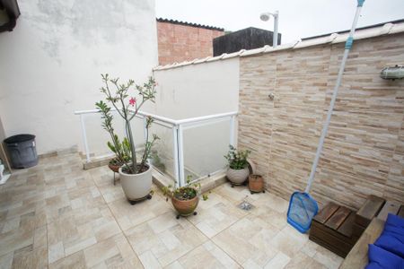 Casa à venda com 240m², 3 quartos e 3 vagasPiscina