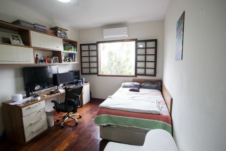 Casa à venda com 240m², 3 quartos e 3 vagasQuarto 2