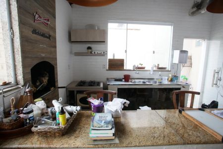 Casa à venda com 240m², 3 quartos e 3 vagasEspaço Gourmet