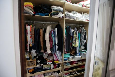 Casa à venda com 240m², 3 quartos e 3 vagasCloset do Quarto Suíte