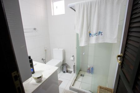 Casa à venda com 240m², 3 quartos e 3 vagasBanheiro Social 2