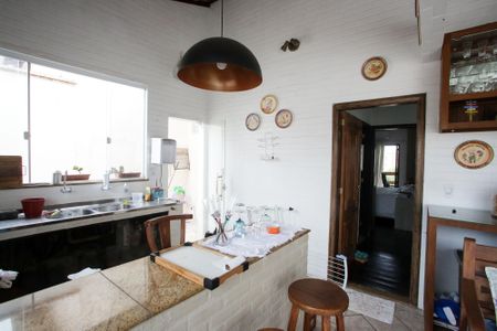 Casa à venda com 240m², 3 quartos e 3 vagasEspaço Gourmet