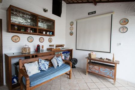 Casa à venda com 240m², 3 quartos e 3 vagasEspaço Gourmet